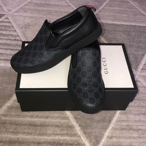 Men’s GG Supreme Sneakers